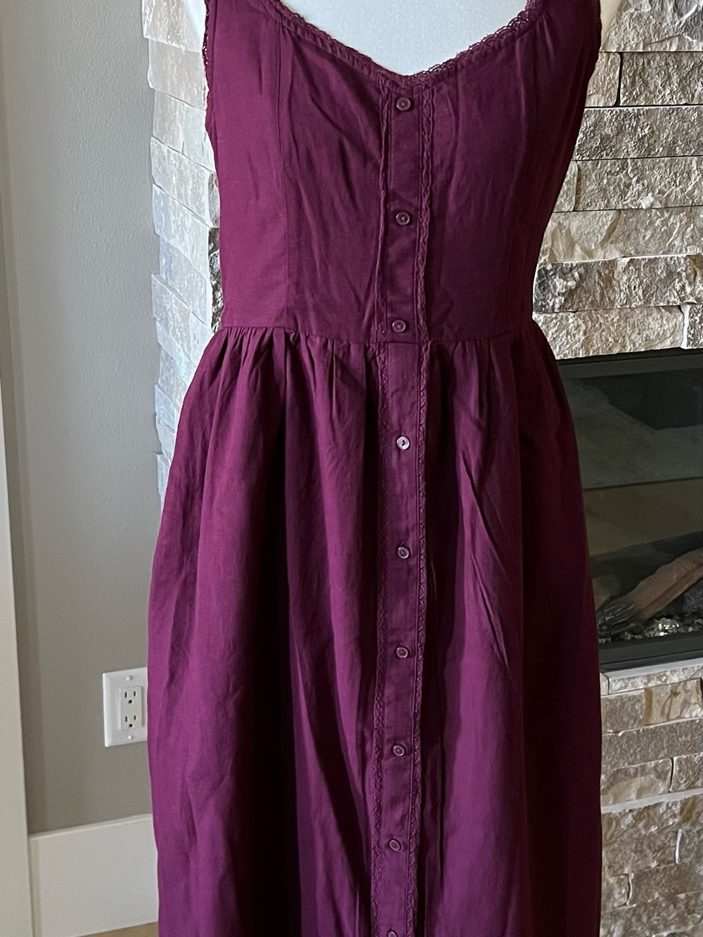 Universal Thread Burgundy Button-Front Sleeveless Dress